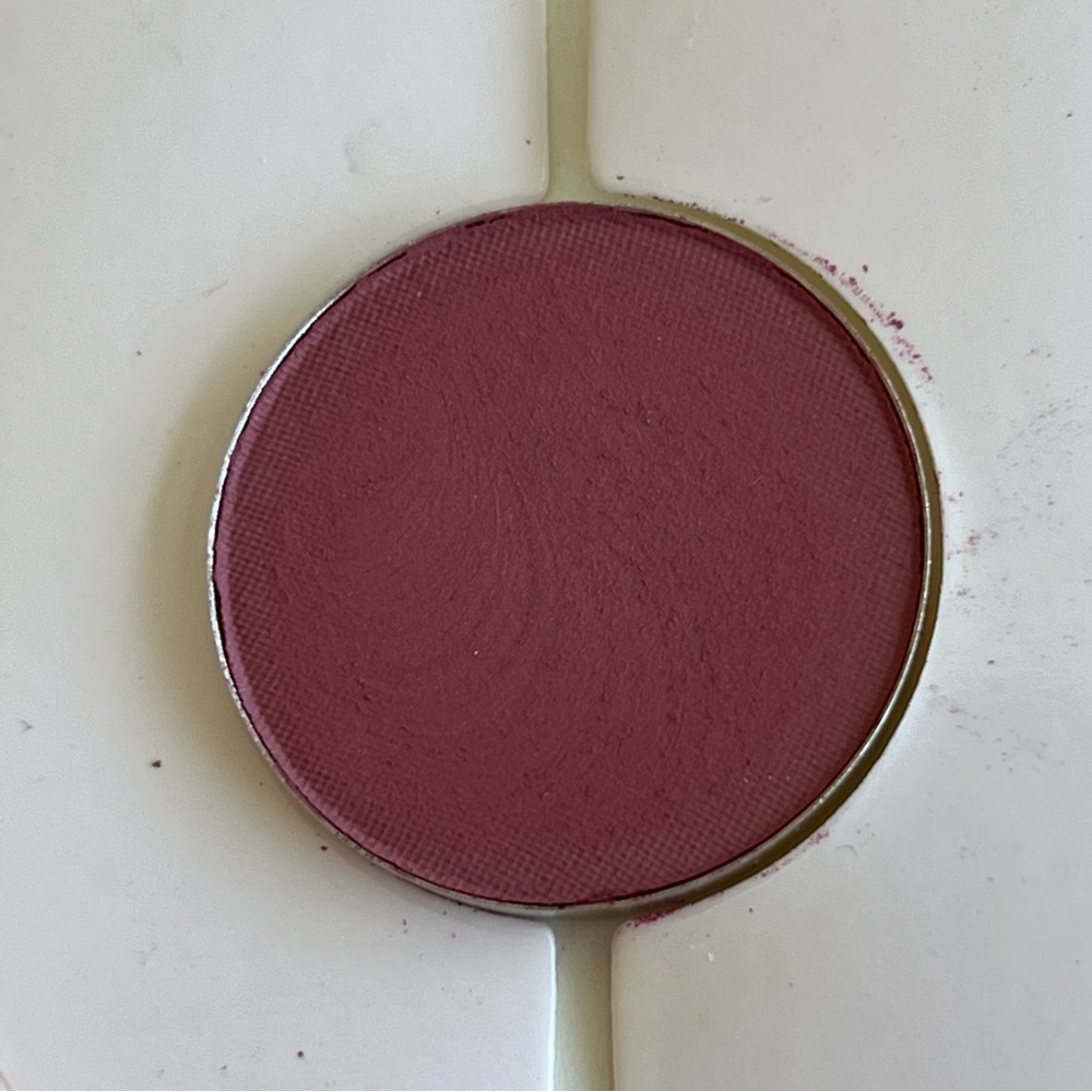 5 for $12 - Darling (Light) Sydney Grace Single Eyeshadow